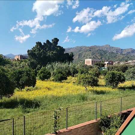 Апартаменты Casa Dei Fiori Con La Vista A Taormina Скизо Экстерьер фото